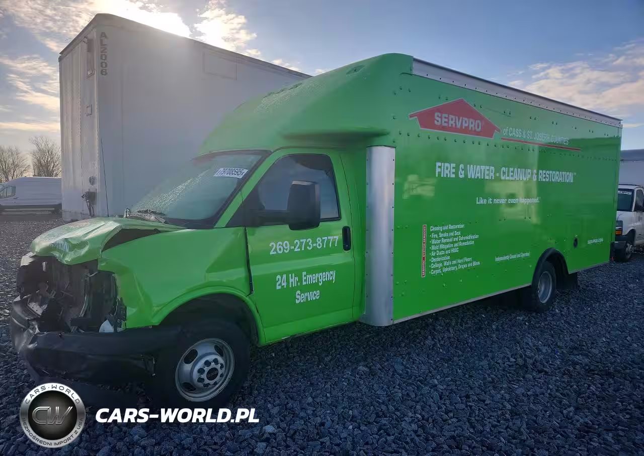 2017 GMC Savana Delivery Truck