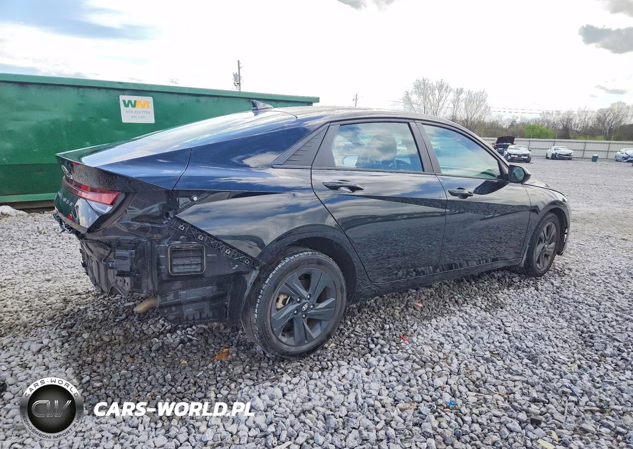 2023 Hyundai Elantra Sel VIN:KMHLM4AG0PU388964 - 3