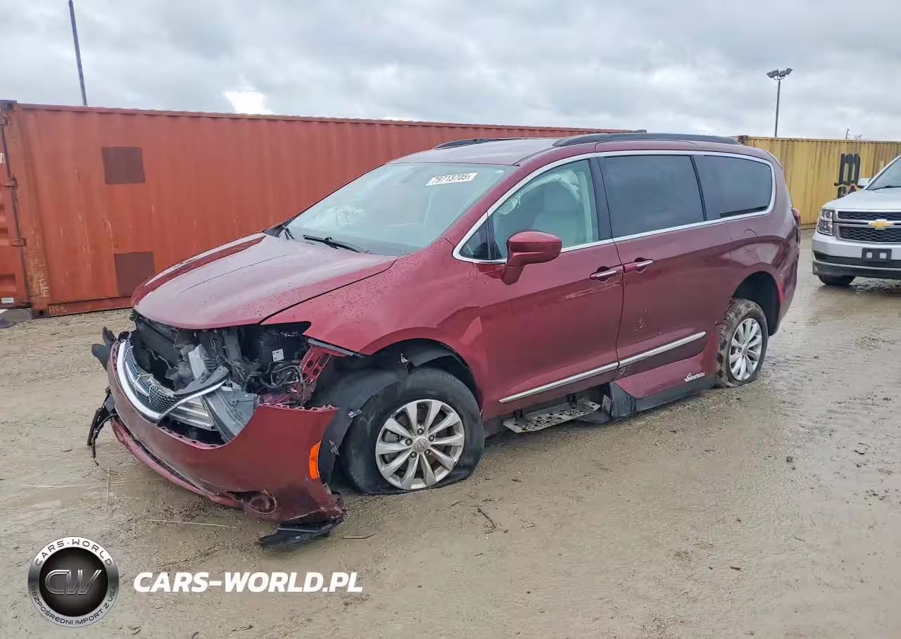 2017 Chrysler Pacifica Touring L