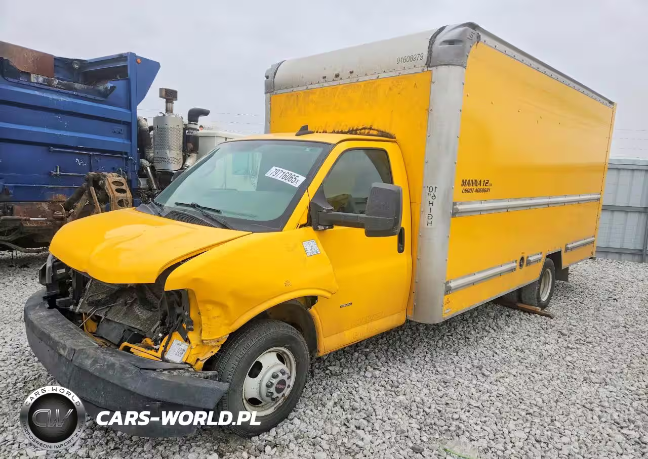 2018 GMC Savana Box Truck