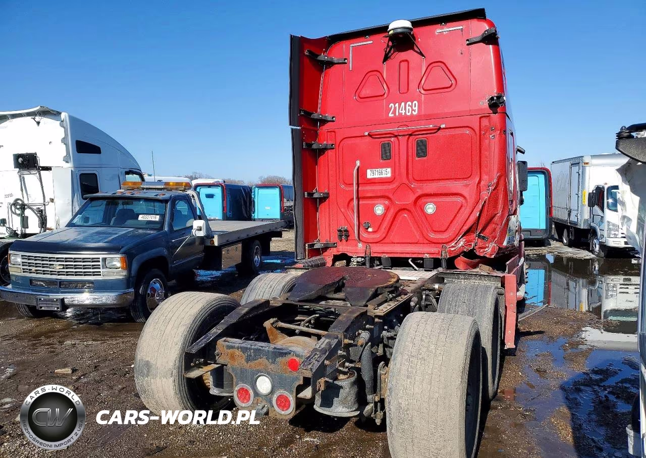 2014 Freightliner Cascadia Semi Truck VIN:3AKJGLD50ESFX1145 - 4
