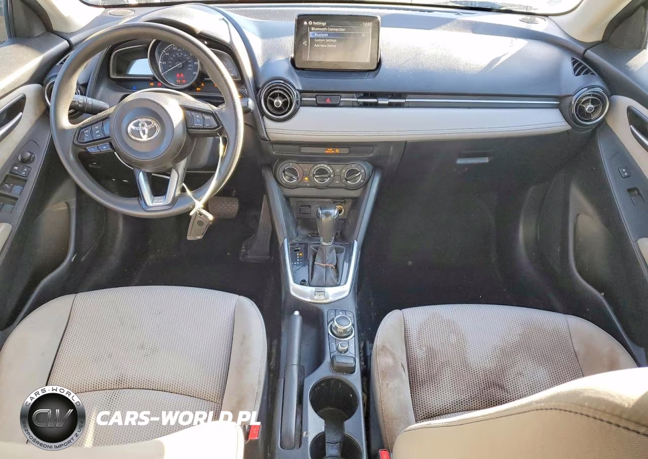 2019 Toyota Yaris Le VIN:3MYDLBYV4KY512472 - 8