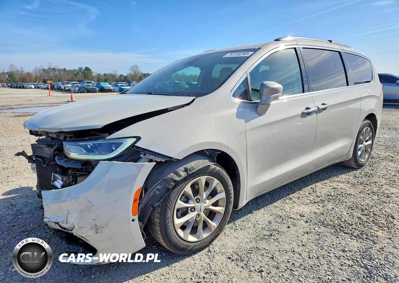 2021 Chrysler Pacifica Touring L