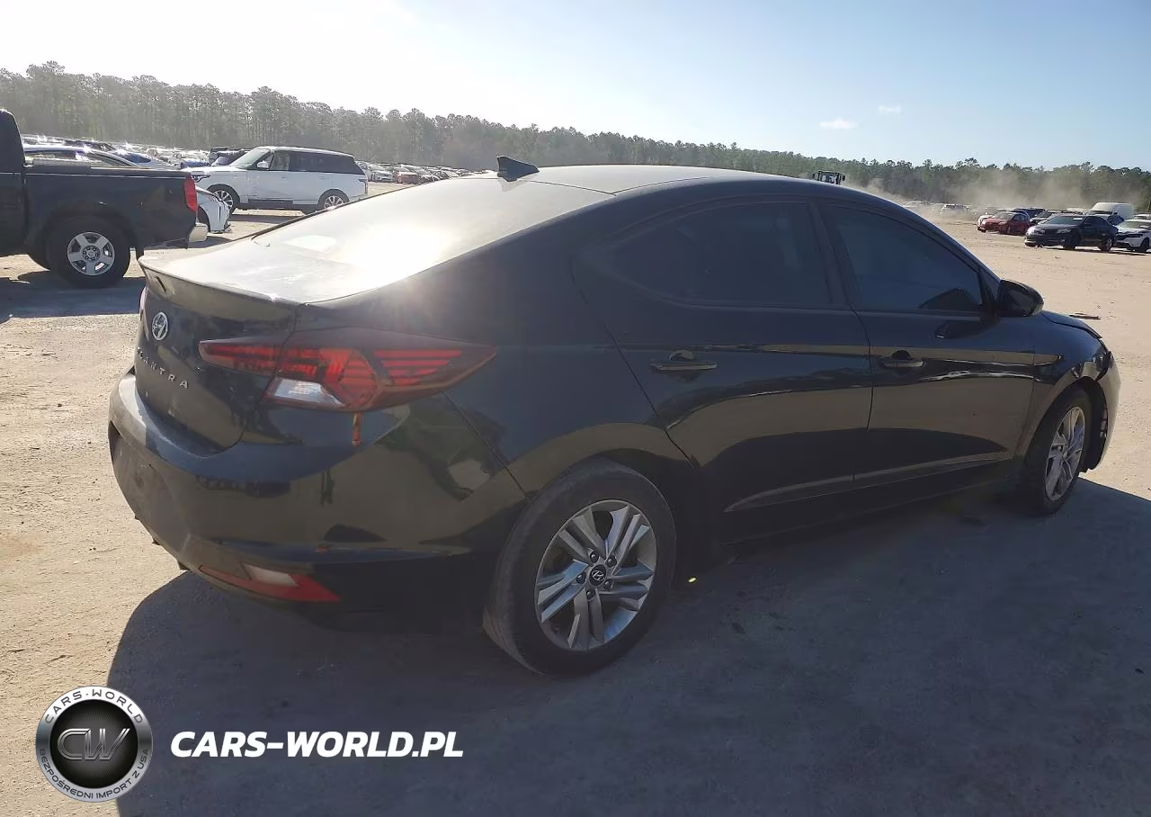 2019 Hyundai Elantra Value Edition VIN:KMHD84LF2KU833436 - 3