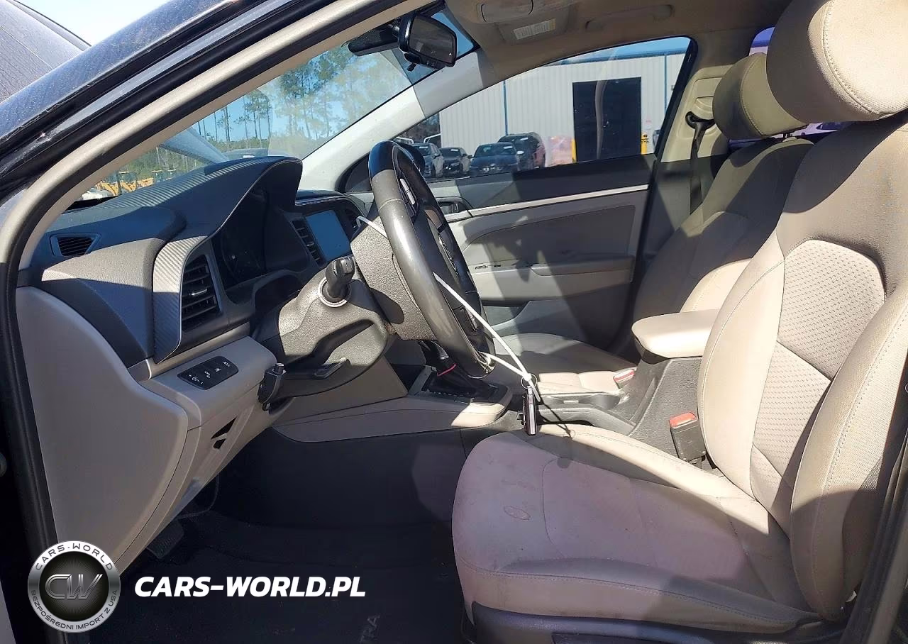 2019 Hyundai Elantra Value Edition VIN:KMHD84LF2KU833436 - 7