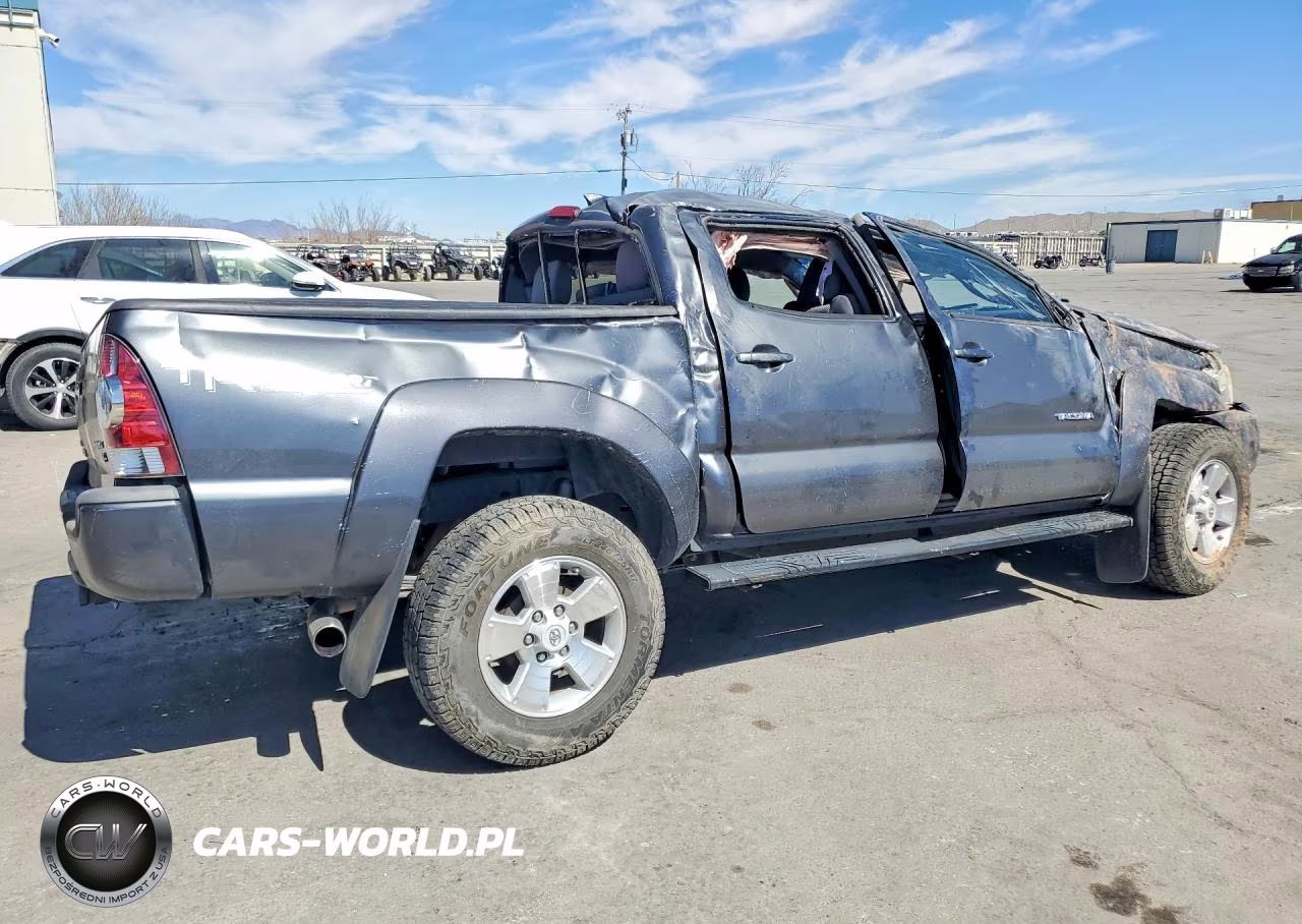 2014 Toyota Tacoma Double Cab Prerunner VIN:3TMJU4GN3EM158340 - 3
