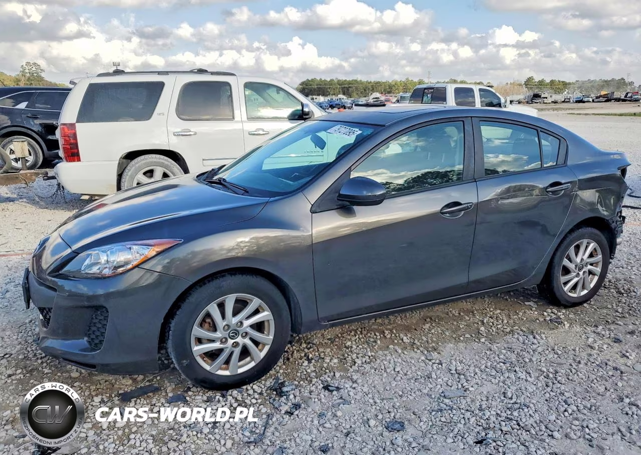 2013 Mazda 3 I