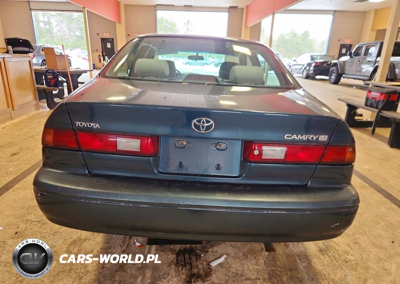 1997 Toyota Camry Le VIN:JT2BG22K7V0013696 - 6