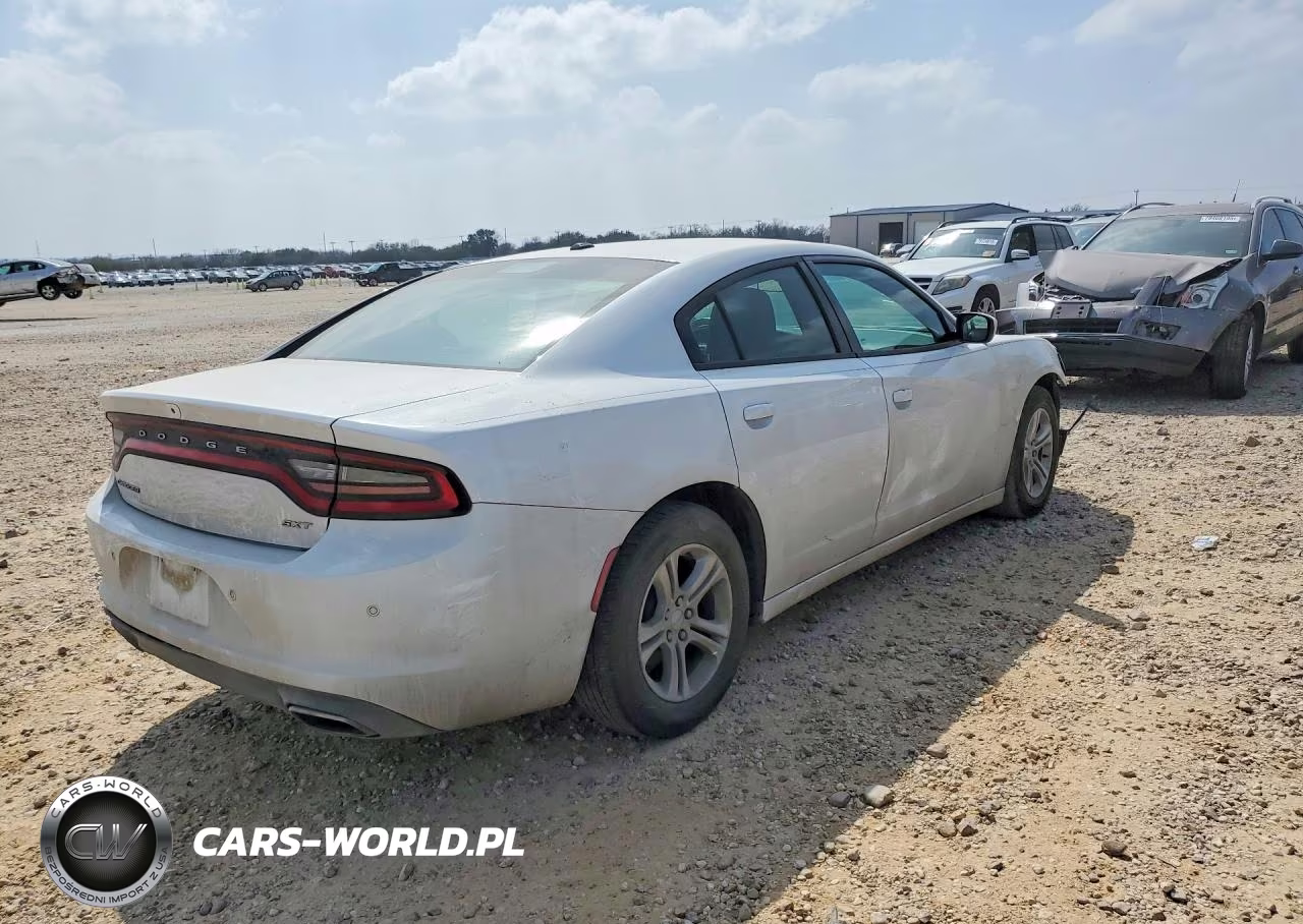 2018 Dodge Charger Sxt VIN:2C3CDXBG8JH174033 - 3