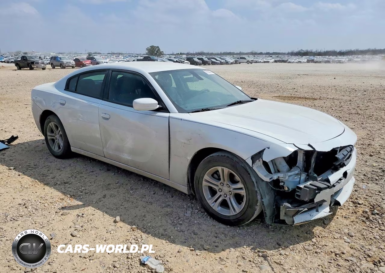 2018 Dodge Charger Sxt VIN:2C3CDXBG8JH174033 - 4