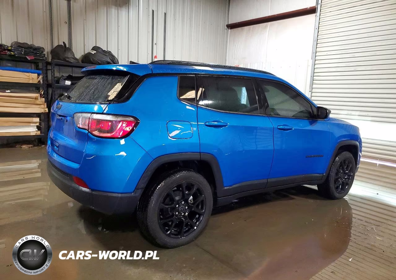 2026 Jeep Compass Latitude VIN:3C4NJDBNXTT159747 - 3