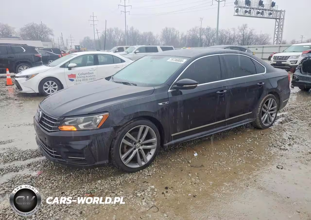 2017 Volkswagen Passat R-Line