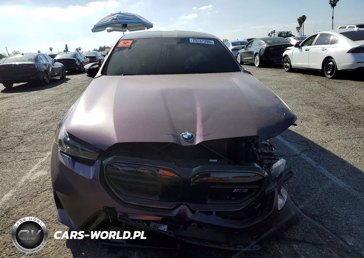 2025 BMW M5 VIN:WBS83FK00SCU35556 - 5