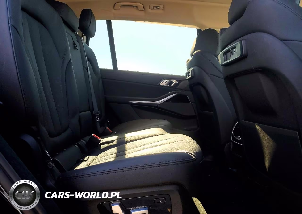 2020 BMW X7 xDrive40I VIN:5UXCW2C00L9B66376 - 11