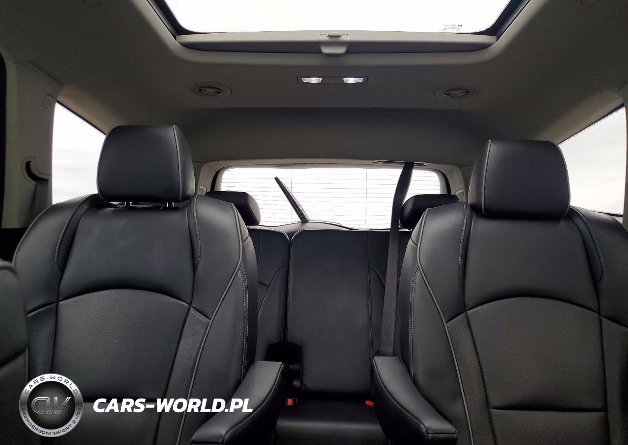 2019 Buick Enclave Avenir VIN:5GAEVCKW7KJ199752 - 10