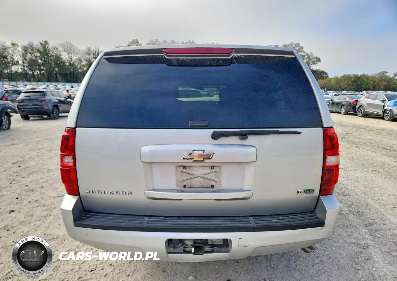 2011 Chevrolet Suburban C1500 Ls VIN:1GNSCHE07BR120844 - 6