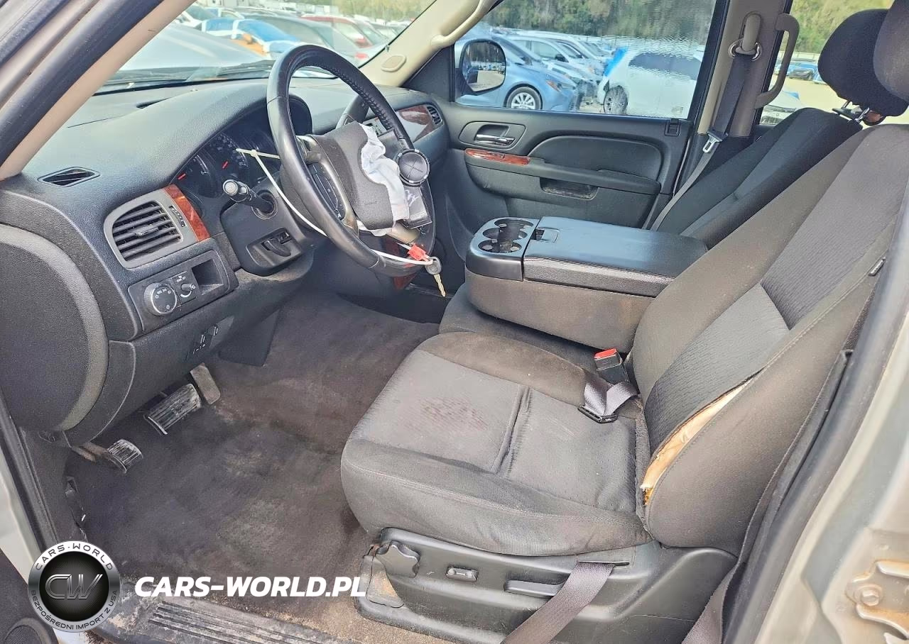 2011 Chevrolet Suburban C1500 Ls VIN:1GNSCHE07BR120844 - 7