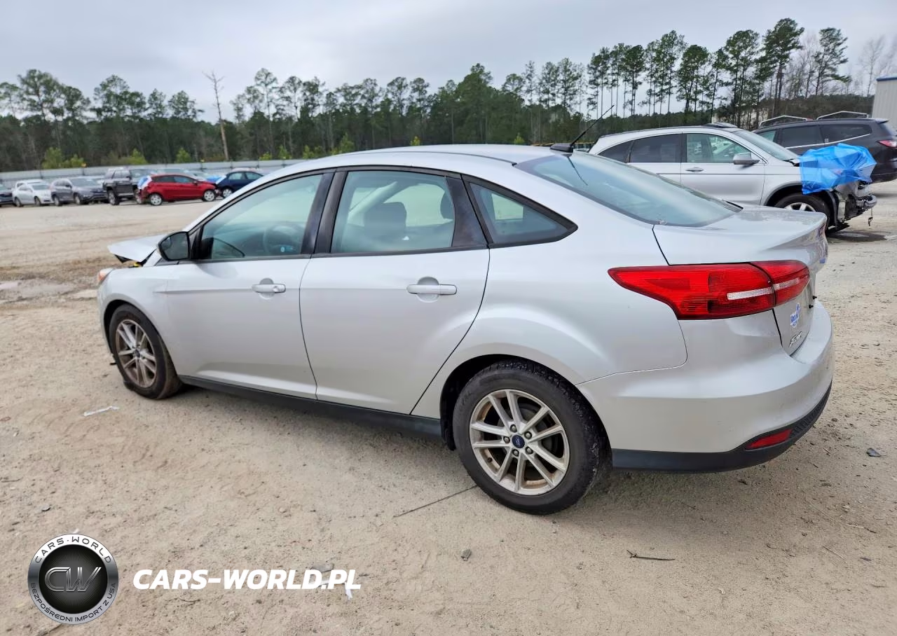 2017 Ford Focus S VIN:1FADP3F24HL285504 - 2