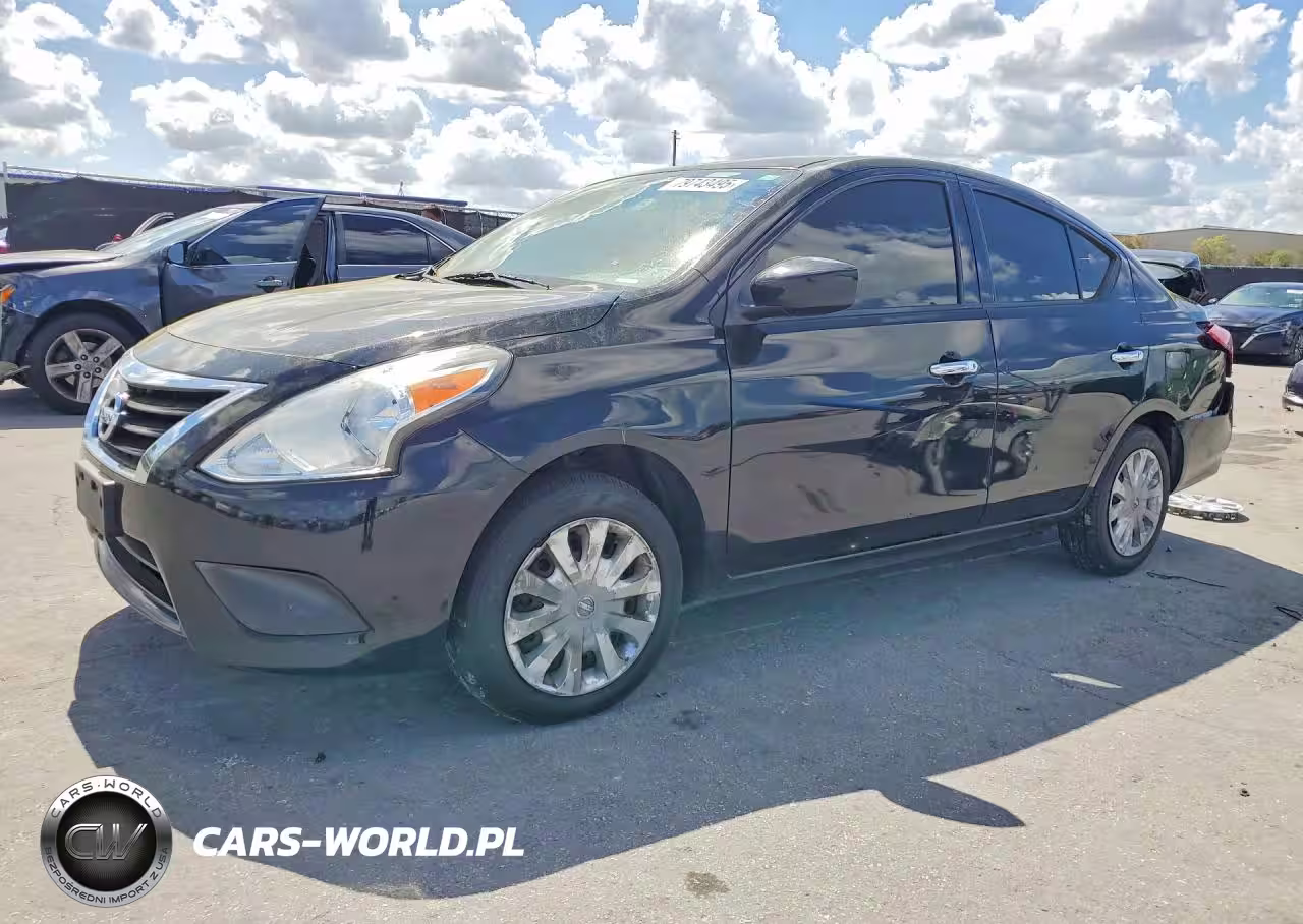 2019 Nissan Versa Sv