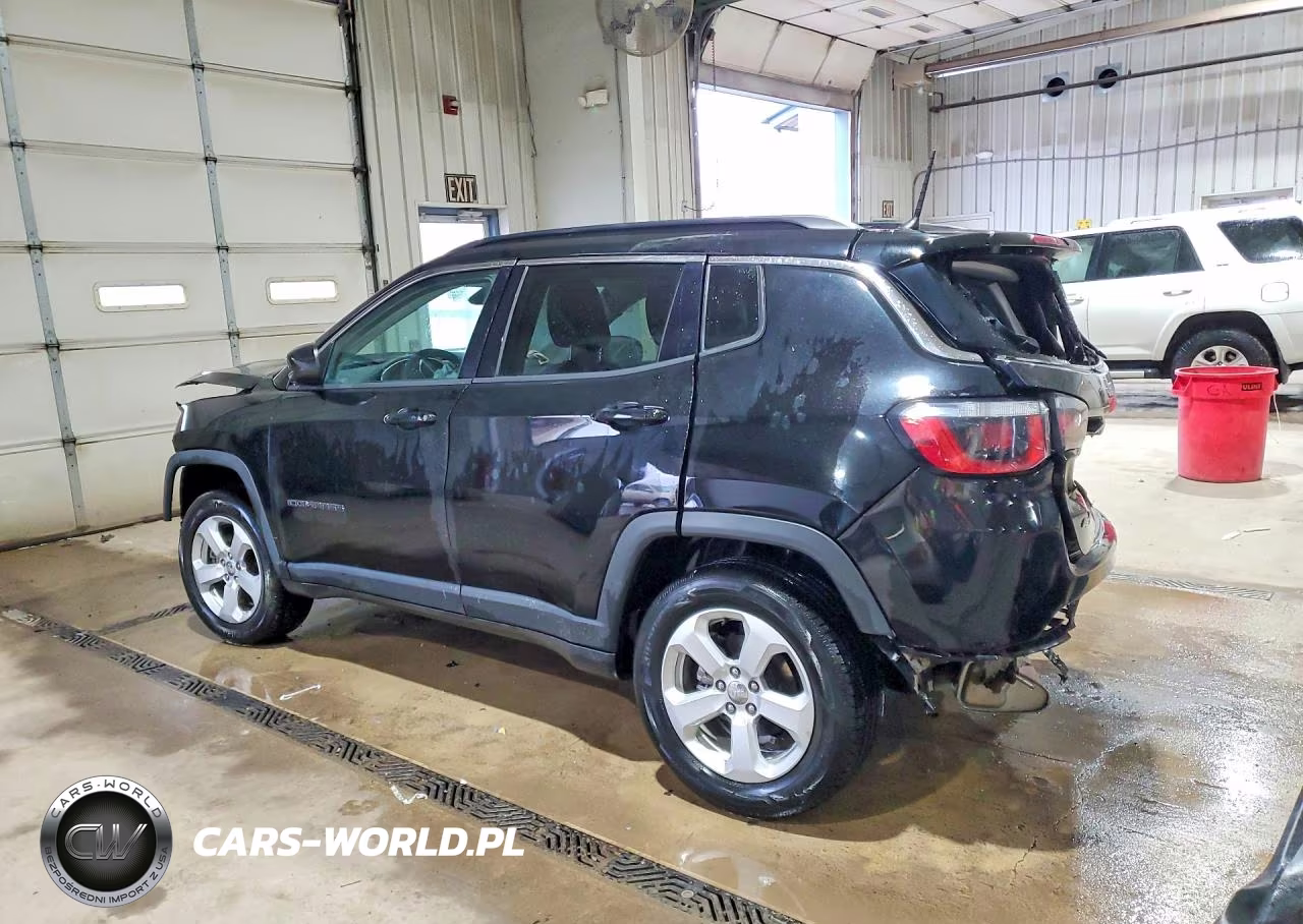 2018 Jeep Compass Latitude VIN:3C4NJDBBXJT270656 - 2