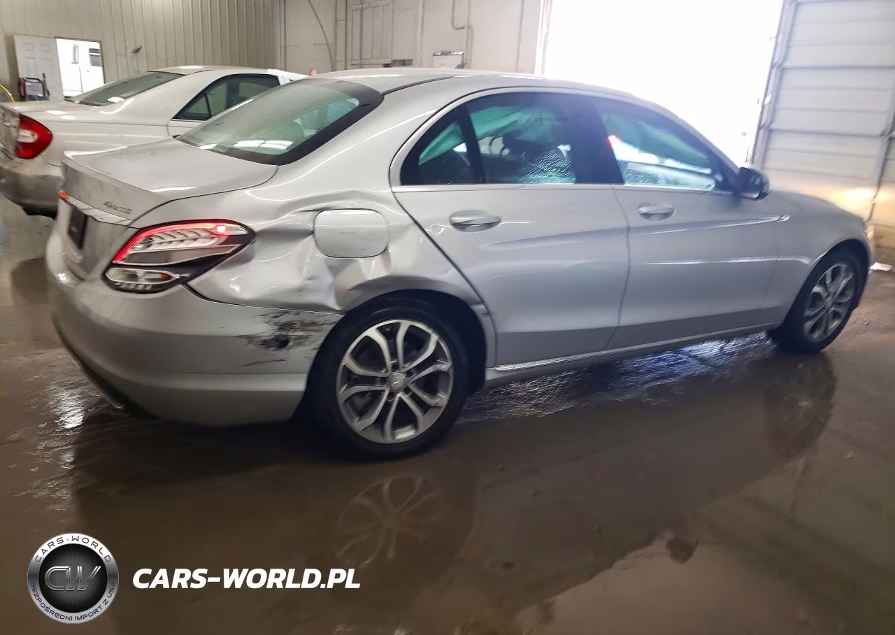 2016 Mercedes-Benz C 300 4Matic VIN:55SWF4KB0GU155561 - 3