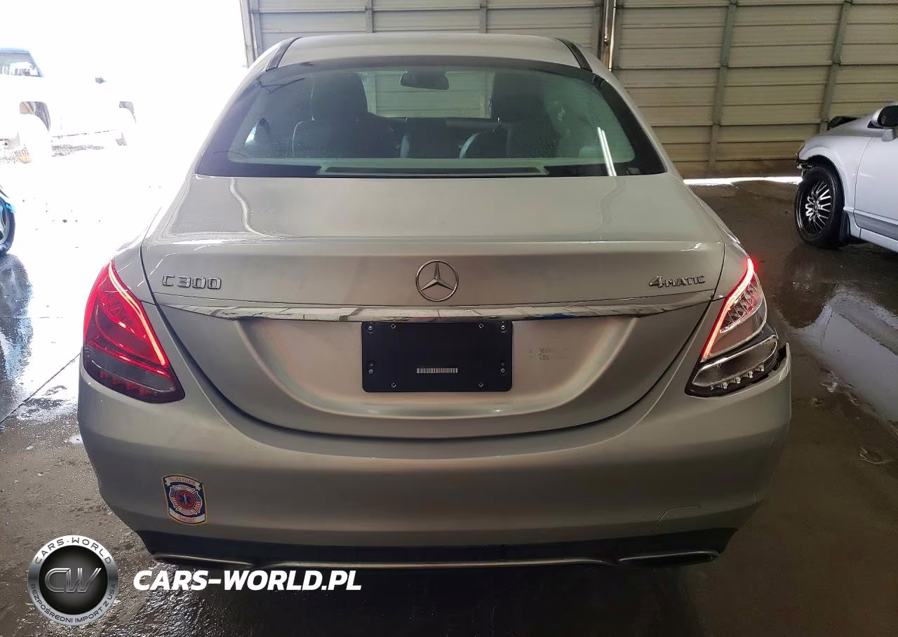 2016 Mercedes-Benz C 300 4Matic VIN:55SWF4KB0GU155561 - 6