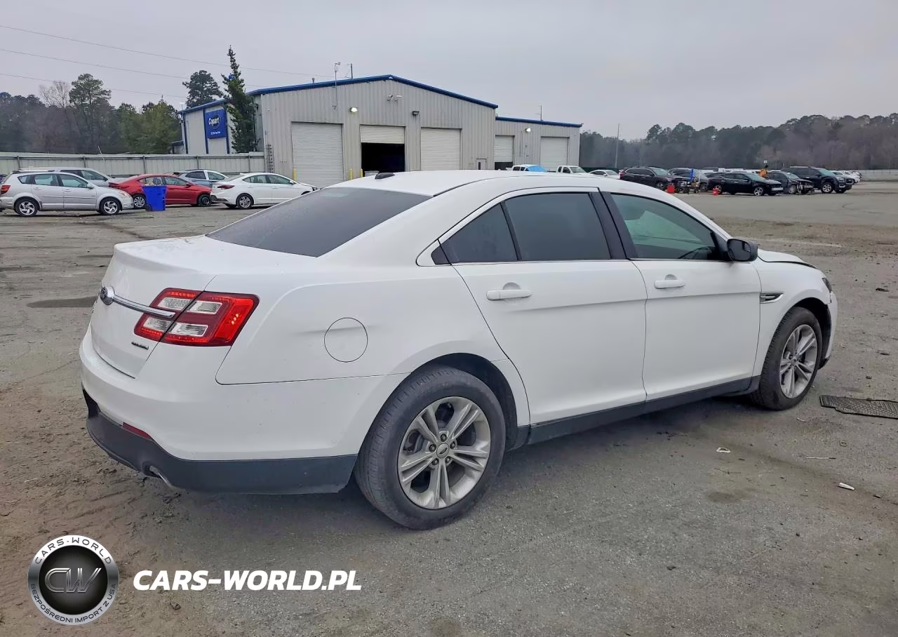 2017 Ford Taurus Se VIN:1FAHP2D87HG138735 - 3