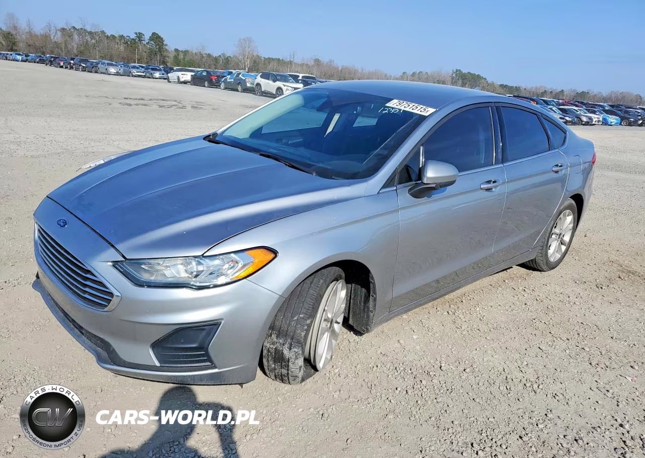 2020 Ford Fusion Se – zdjęcie 1 z 12
