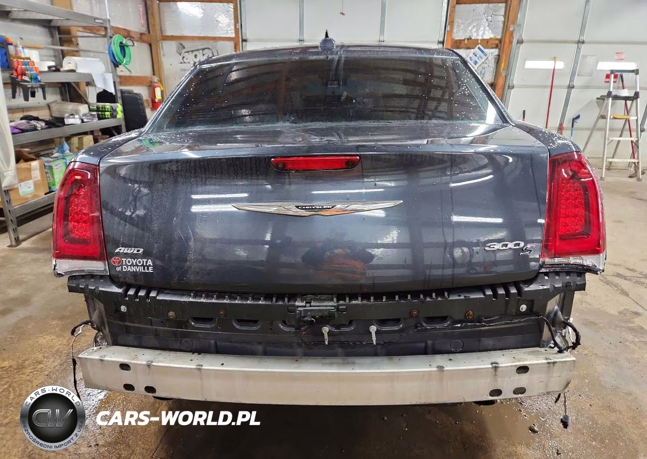 2016 Chrysler 300 S VIN:2C3CCAGG1GH278400 - 6