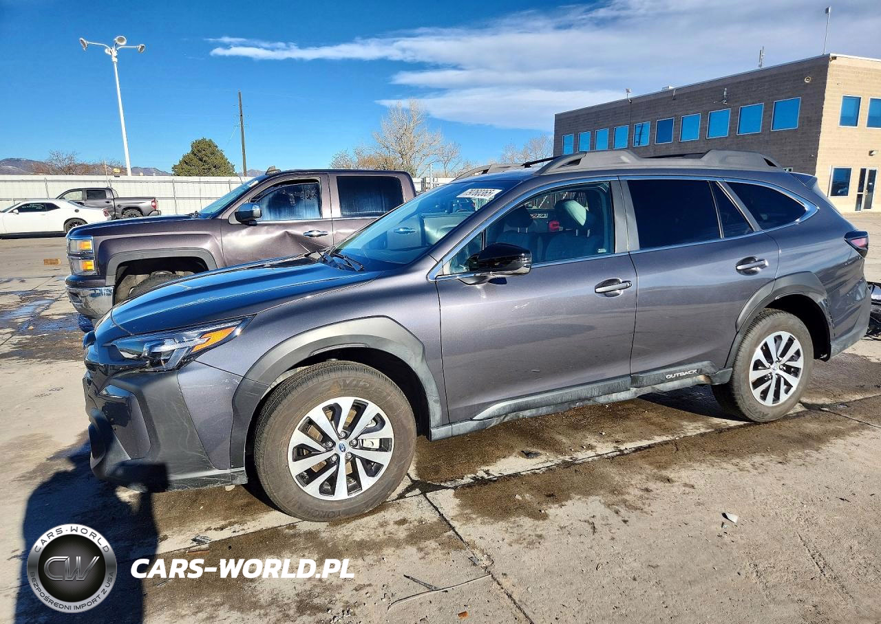 2025 Subaru Outback Premium