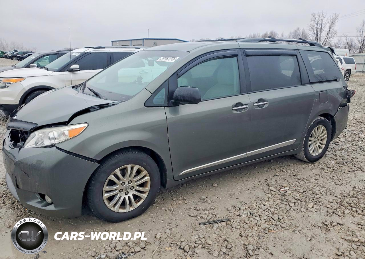 2014 Toyota Sienna Xle 8-Passenger