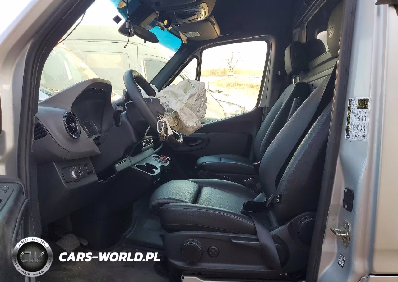 2023 Mercedes Benz Sprinter 2500 Delivery Van VIN:W1Y40CHY4PT136035 - 7