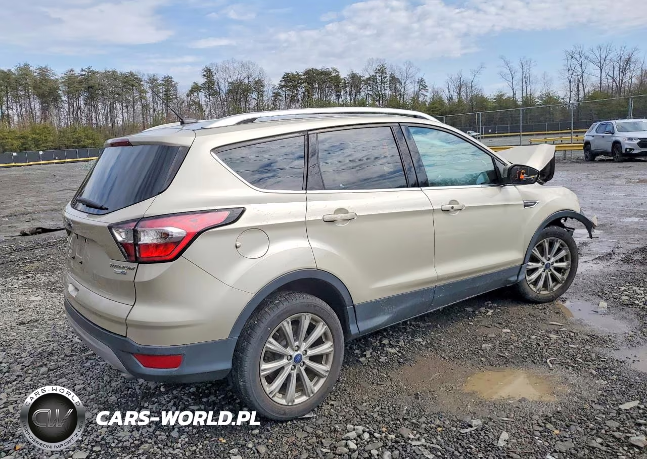 2017 Ford Escape Titanium VIN:1FMCU9JD4HUD82072 - 3