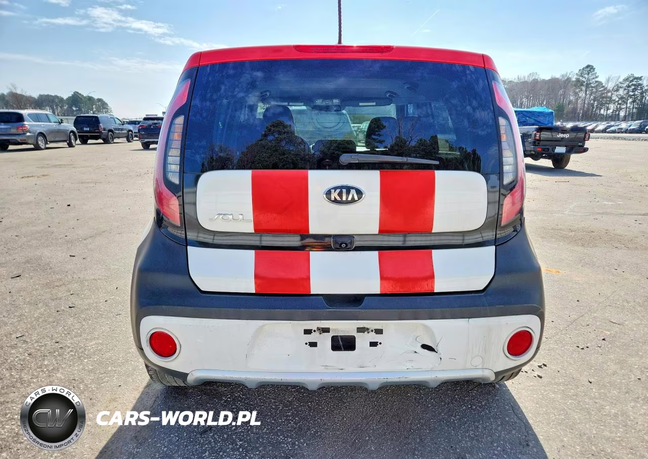 2017 Kia Soul + VIN:KNDJP3A5XH7446218 - 6