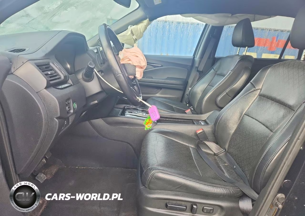 2019 Honda Passport Elite VIN:5FNYF8H09KB003133 - 7