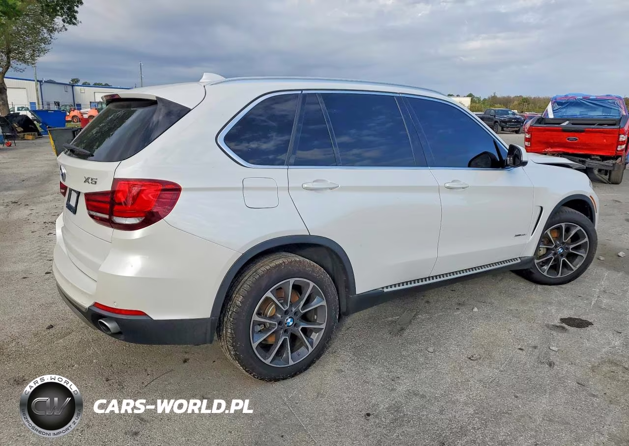 2017 BMW X5 xDrive35I VIN:5UXKR0C52H0V65592 - 3