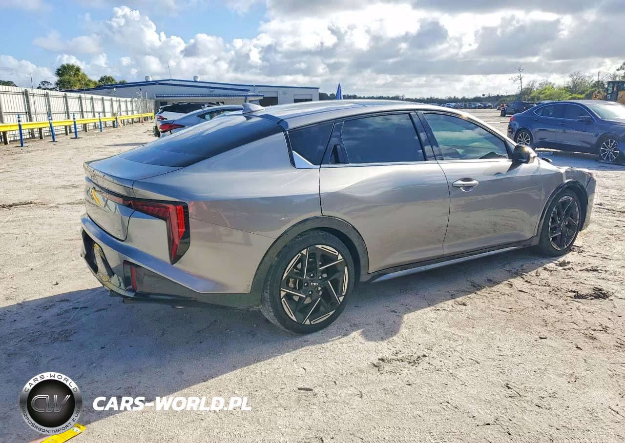 2025 Kia K4 Gt-Line VIN:3KPFW4DE7SE140191 - 3