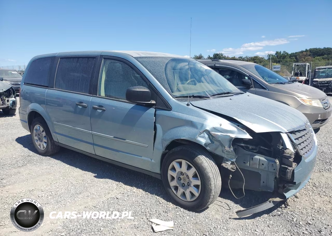 2008 Chrysler Town & Country Lx VIN:2A8HR44HX8R128448 - 4
