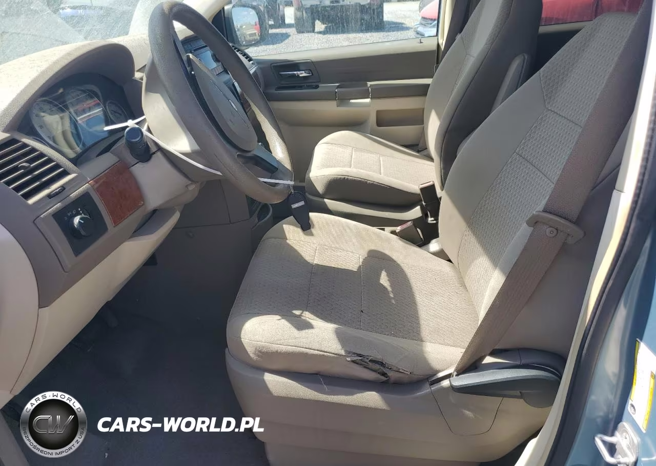 2008 Chrysler Town & Country Lx VIN:2A8HR44HX8R128448 - 7