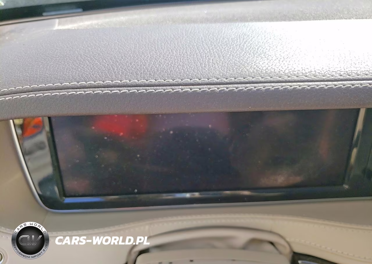 2015 Mercedes-Benz S 550 4Matic VIN:WDDUG8FB0FA203063 - 9