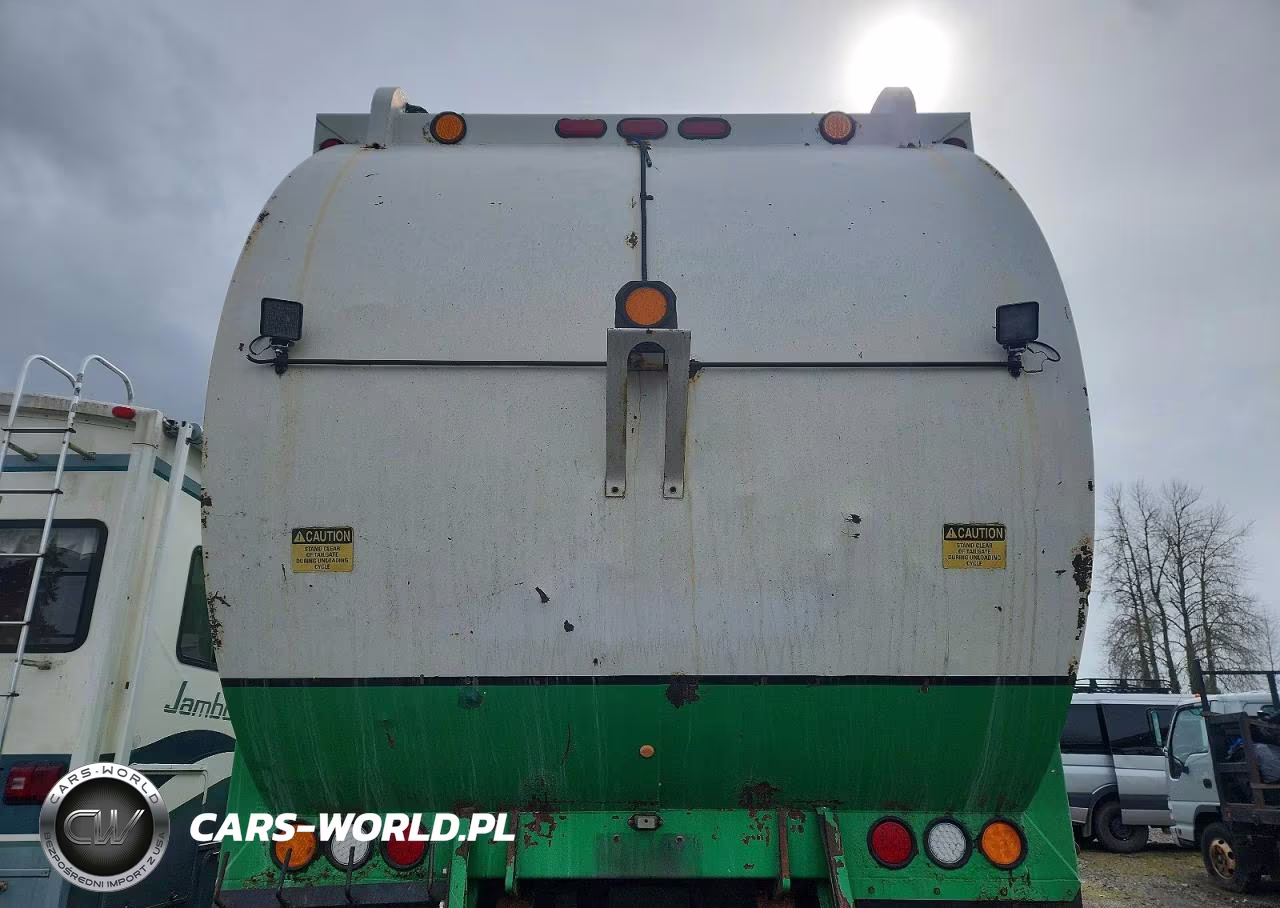 2007 Peterbilt 320 VIN:1NPZL00X17D717319 - 10