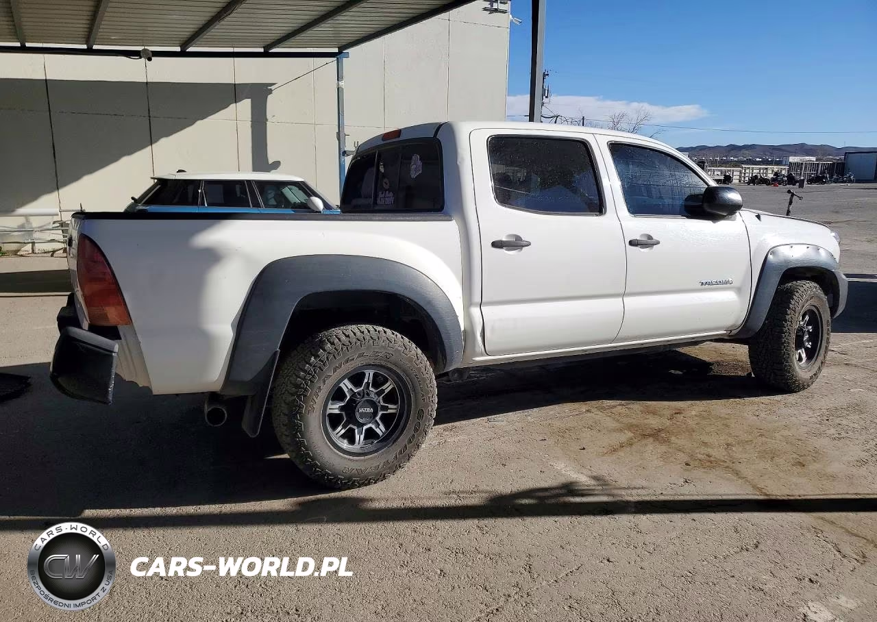 2015 Toyota Tacoma Base VIN:5TFJX4CN0FX047897 - 3