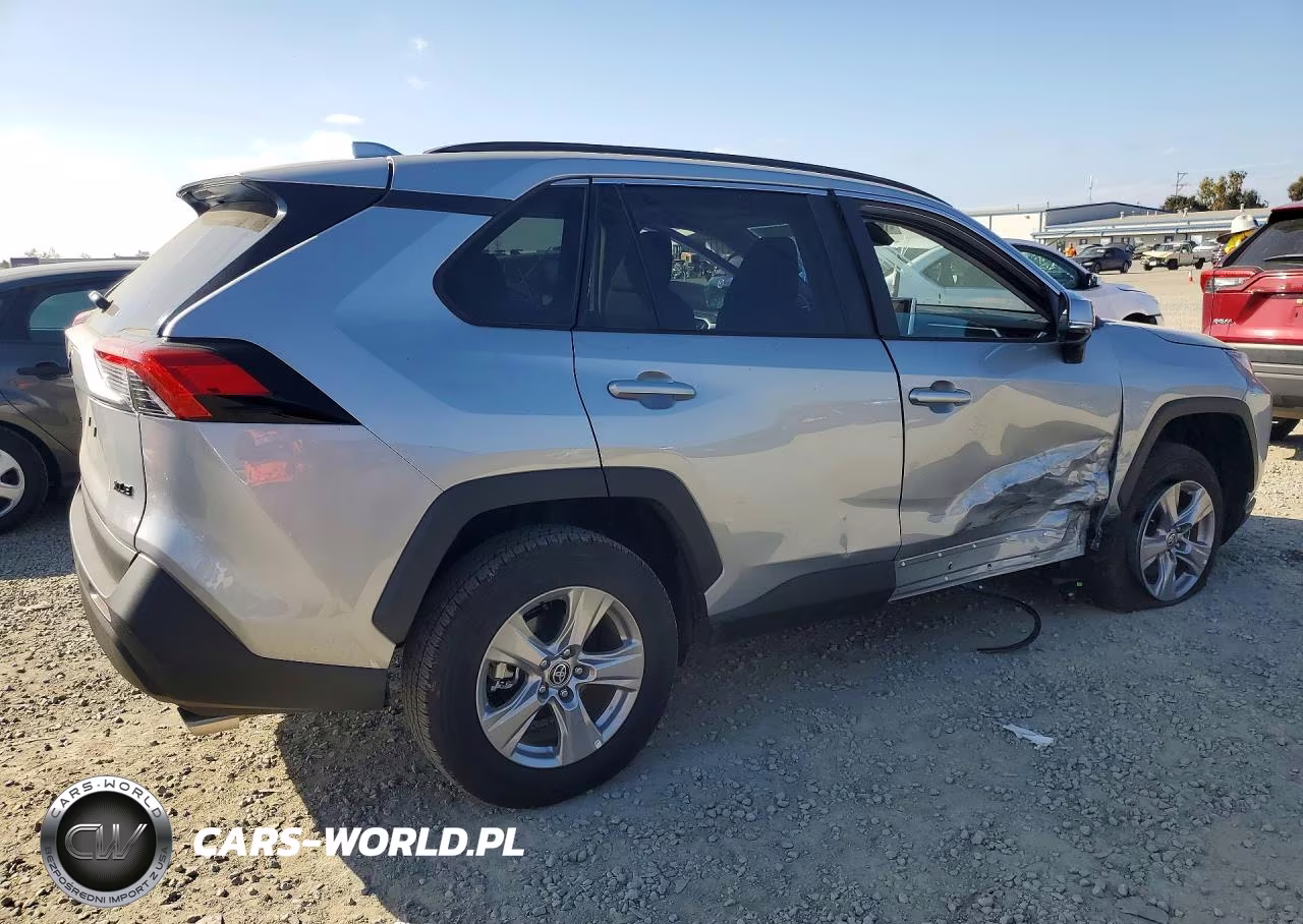 2025 Toyota Rav4 Xle VIN:2T3W1RFV6SW431116 - 3