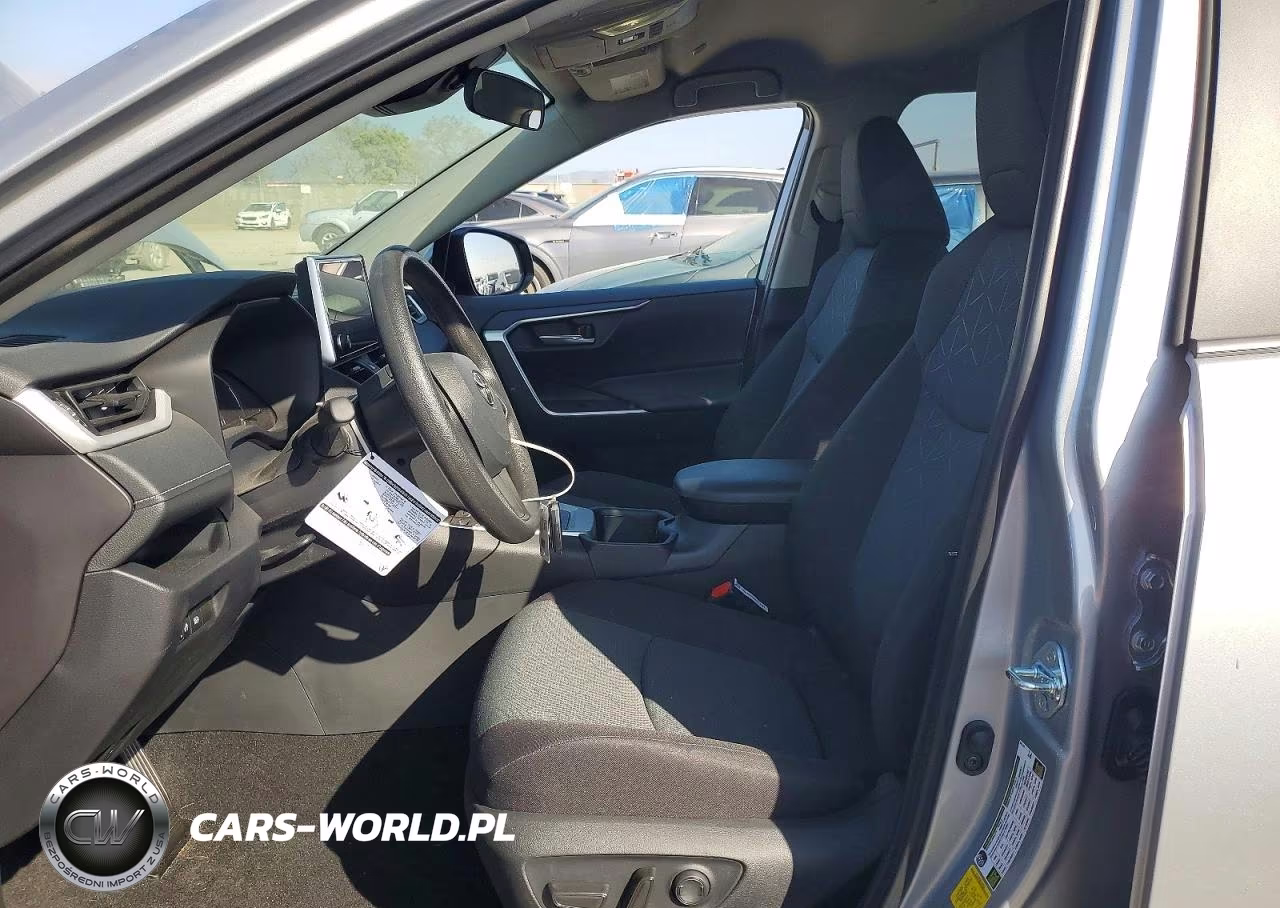 2025 Toyota Rav4 Xle VIN:2T3W1RFV6SW431116 - 7
