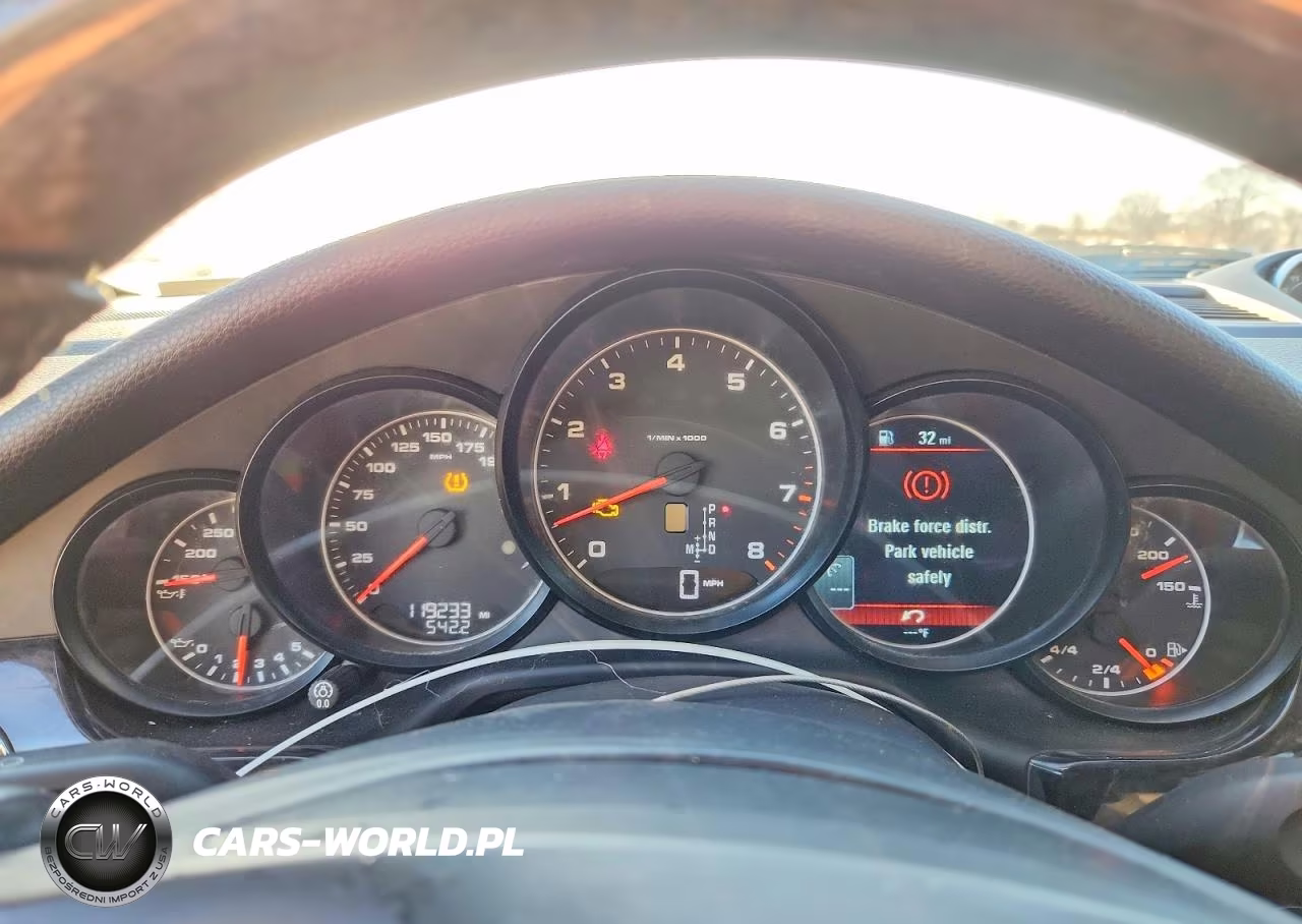 2014 Porsche Panamera 2 VIN:WP0AA2A73EL010505 - 9