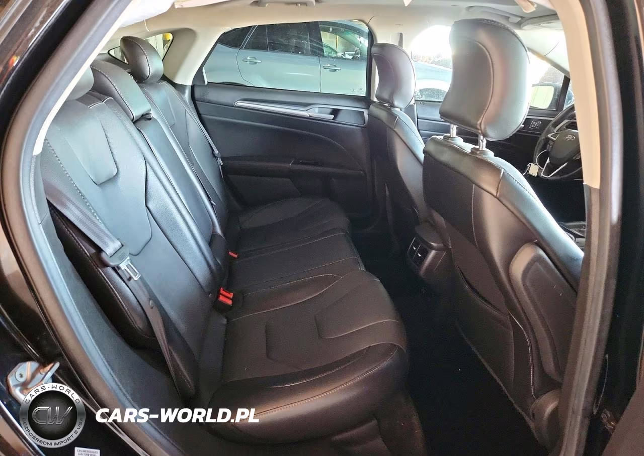 2016 Ford Fusion Titanium Phev VIN:3FA6P0SUXGR157203 - 10