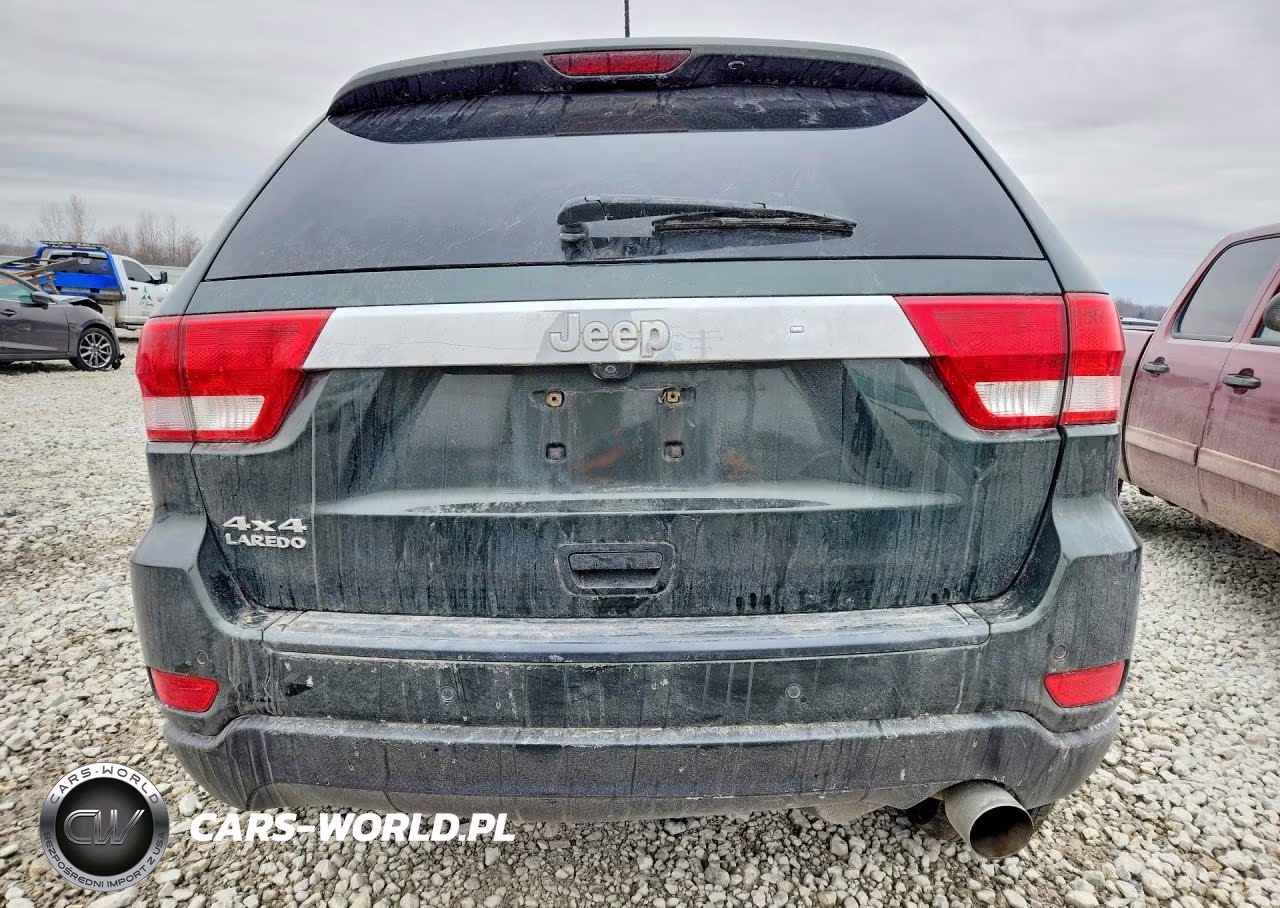 2011 Jeep Grand Cherokee Laredo VIN:1J4RR4GG2BC739034 - 6