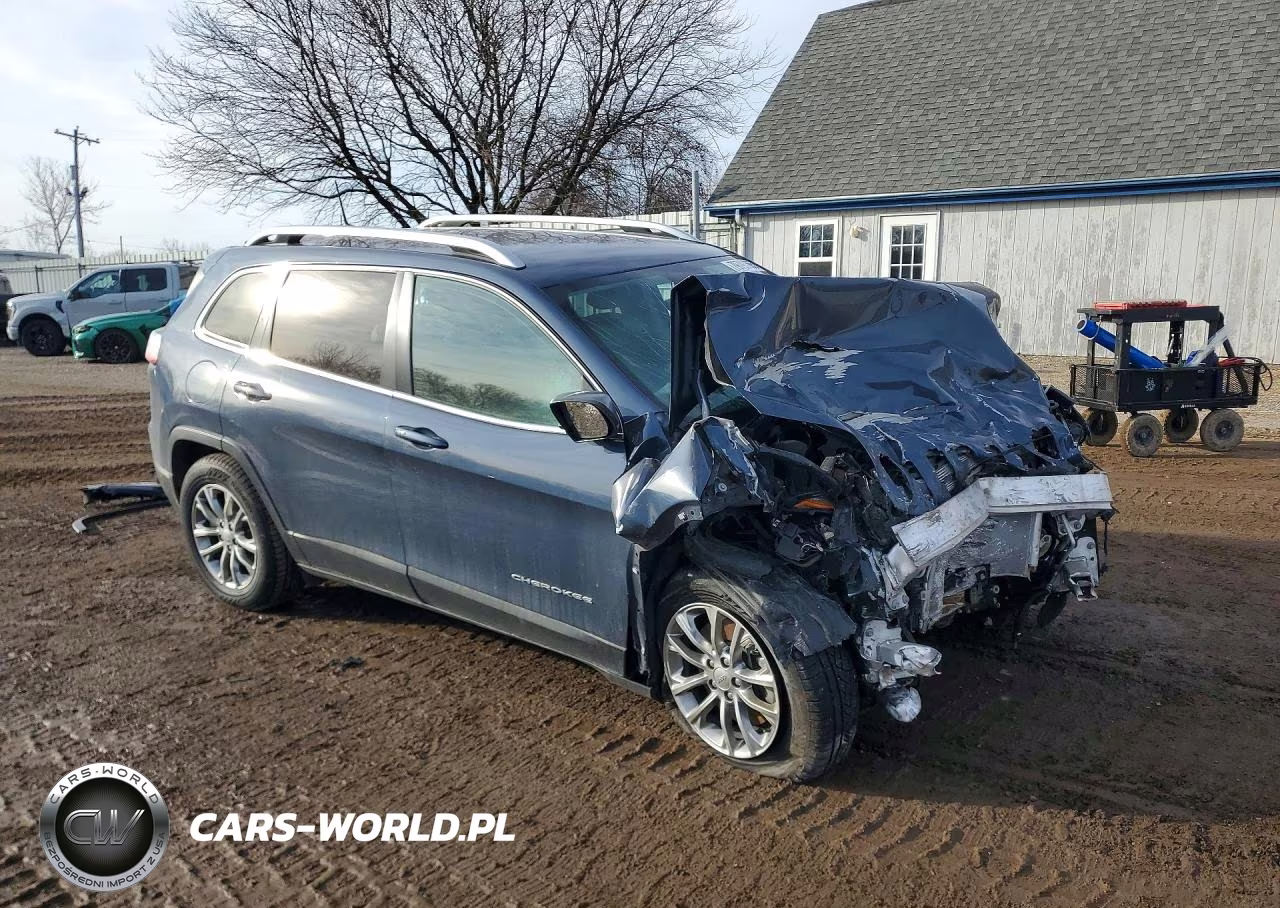 2021 Jeep Cherokee Latitude Lux VIN:1C4PJMMX7MD181803 - 4