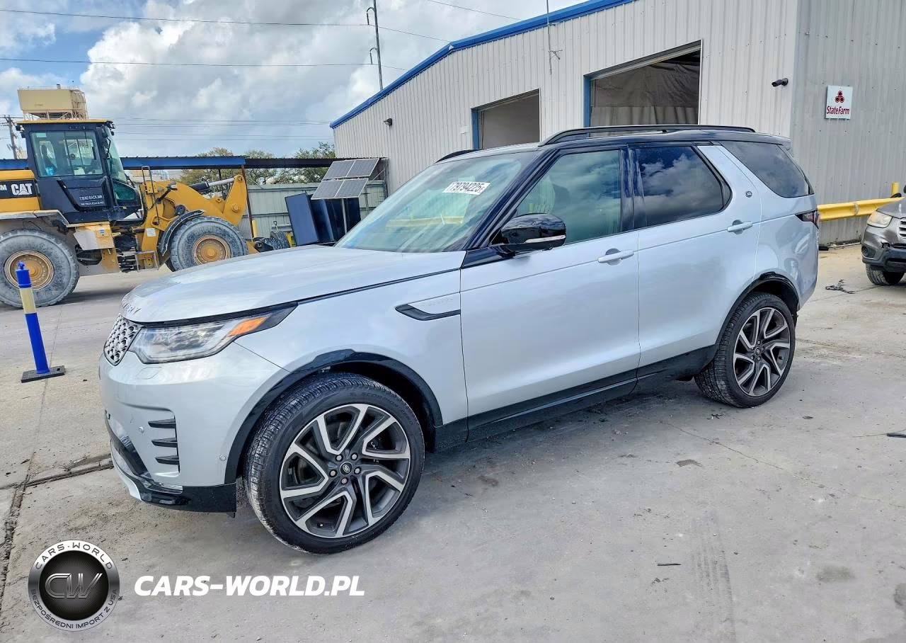 2024 Land Rover Discovery Metropolitan Edition