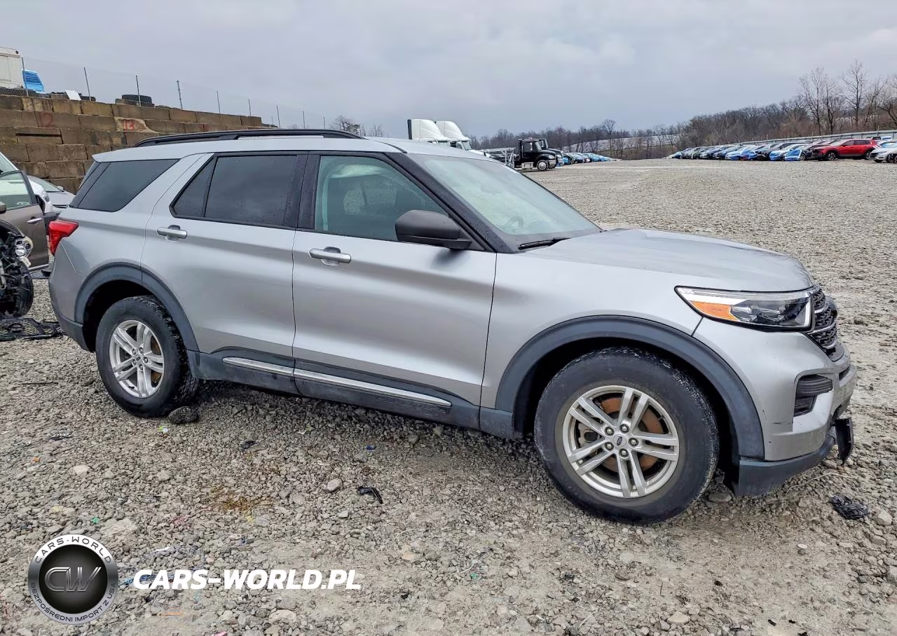2020 Ford Explorer Xlt VIN:1FMSK7DH0LGC85558 - 4
